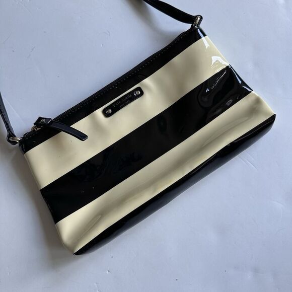 Kate Spade Purse Penn Valley Crossbody Bag Black & Cream Stripe - Picture 3 of 16
